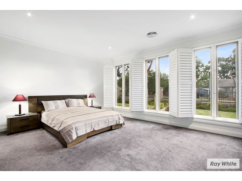4 GIDGEE Court, Wantirna South VIC 3152