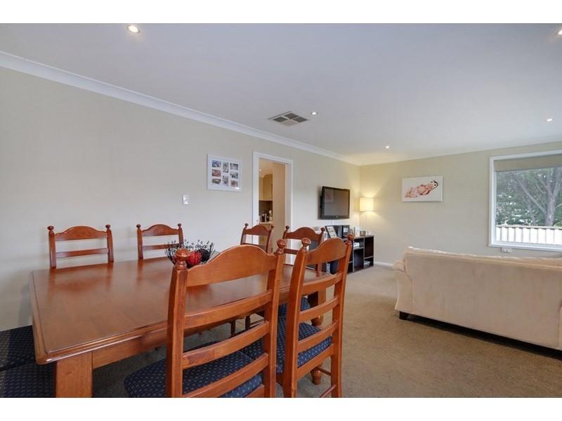 76 CAVE HILL Road, Lilydale VIC 3140
