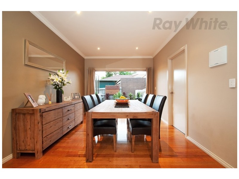 1/5 MOANA Drive, Mooroolbark VIC 3138