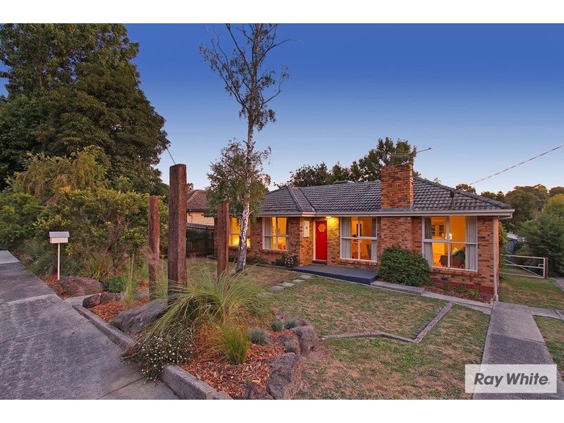 20 SWINBURNE Avenue, Mooroolbark VIC 3138