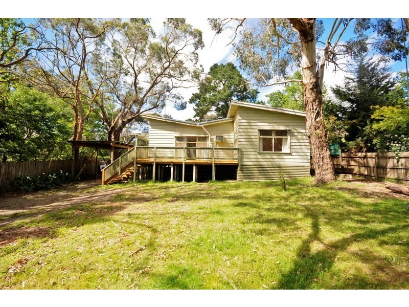 76 Lincoln Road, Croydon VIC 3136