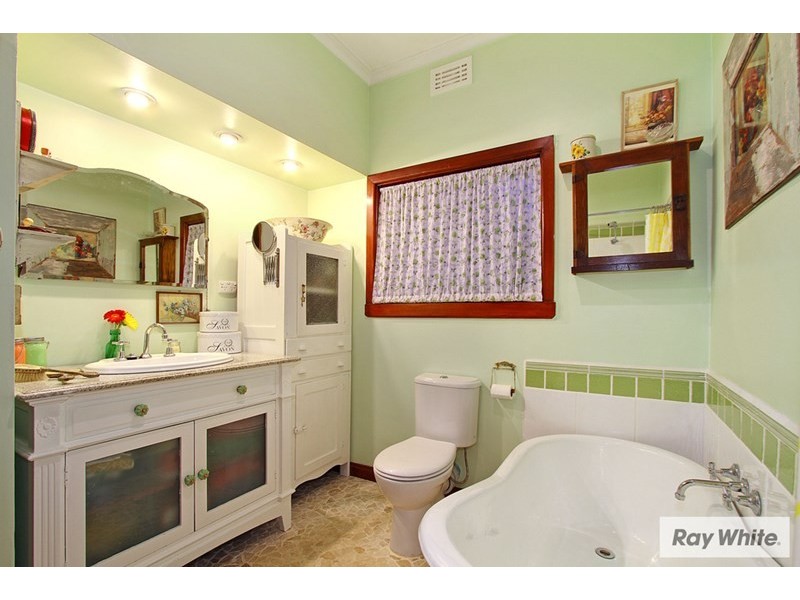 47 WARRIEN Road, Croydon North VIC 3136