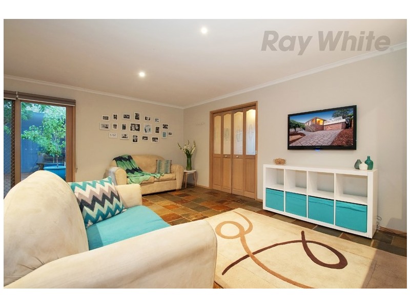14 DRUMMER HILL Lane, Mooroolbark VIC 3138