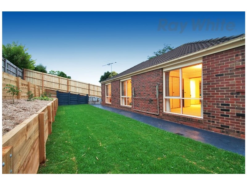 14 DRUMMER HILL Lane, Mooroolbark VIC 3138
