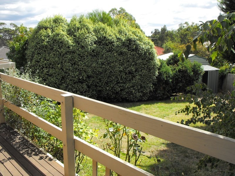 25 Latrobe Court, Croydon Hills VIC 3136