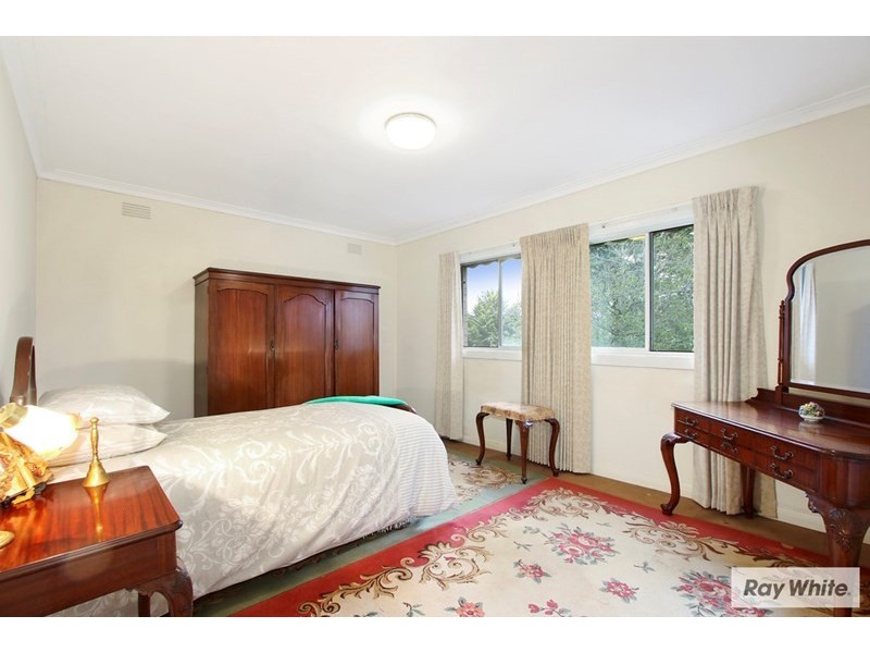 7 CROWN Point, Chirnside Park VIC 3116