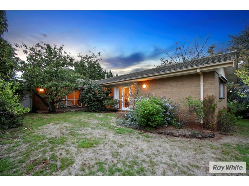 7 CROWN Point, Chirnside Park VIC 3116