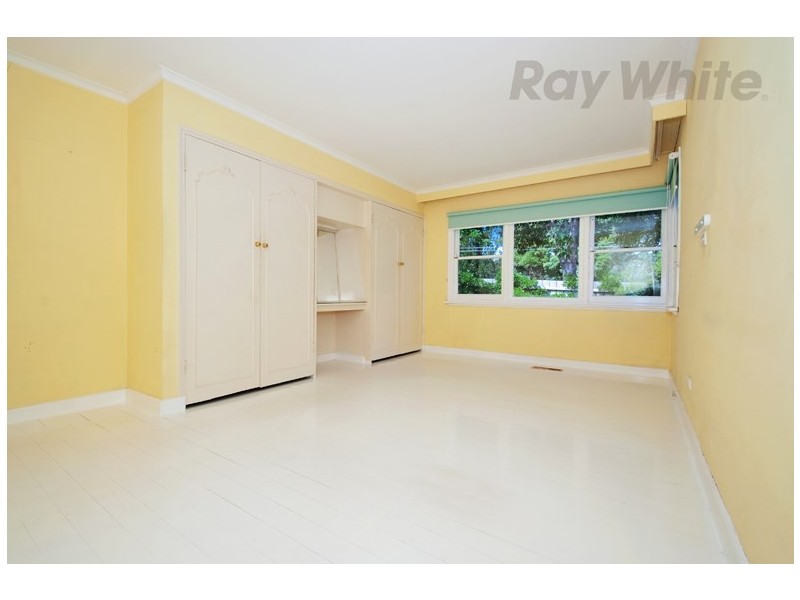 36 Highton Crescent, Ringwood East VIC 3135