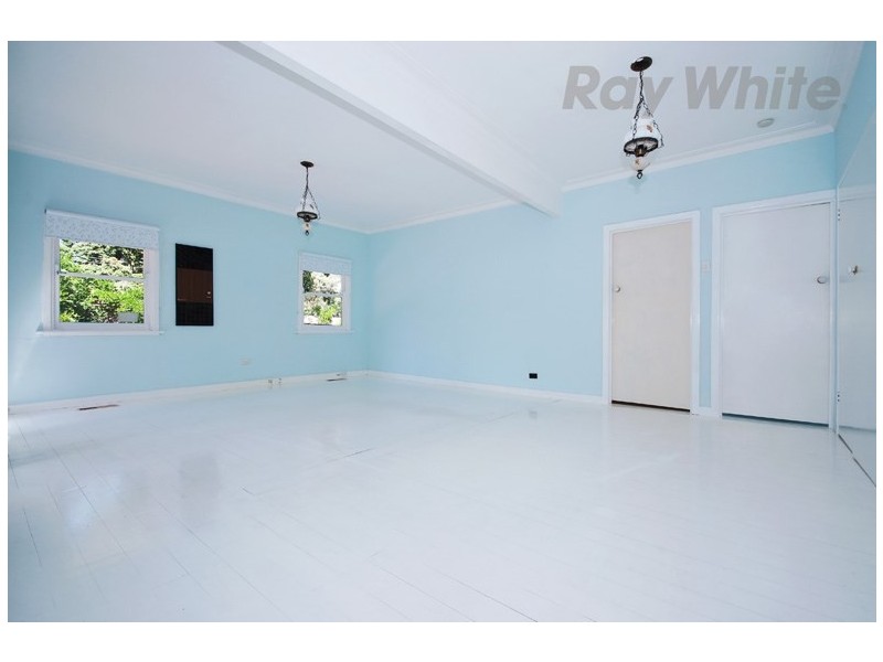 36 Highton Crescent, Ringwood East VIC 3135