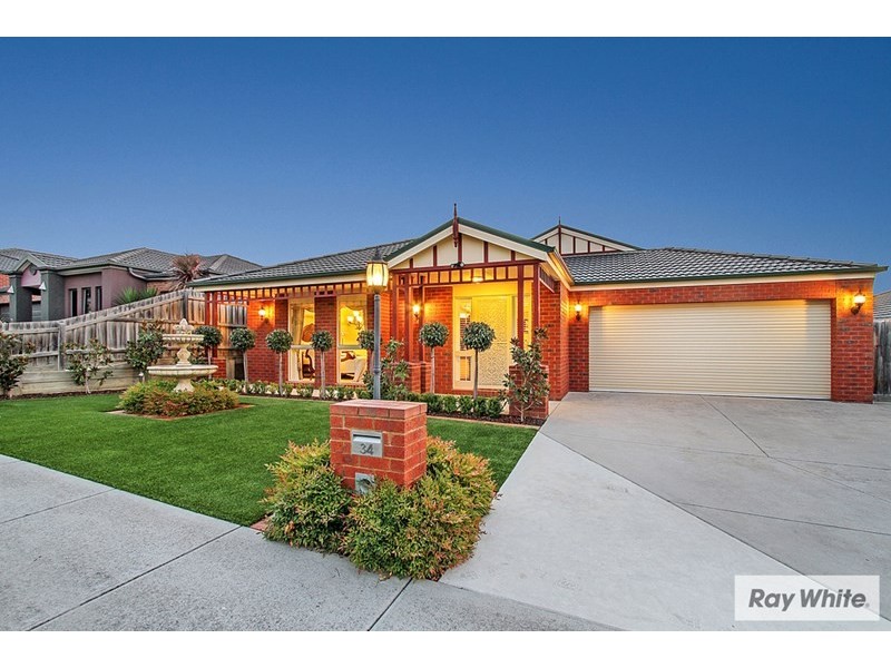 34 TUDOR Drive, Mooroolbark VIC 3138