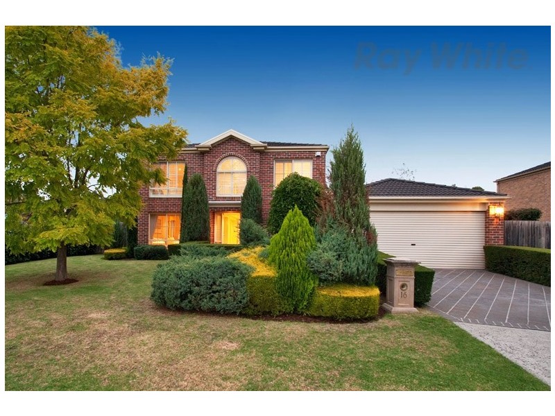 16 GLENPARK Drive, Wonga Park VIC 3115