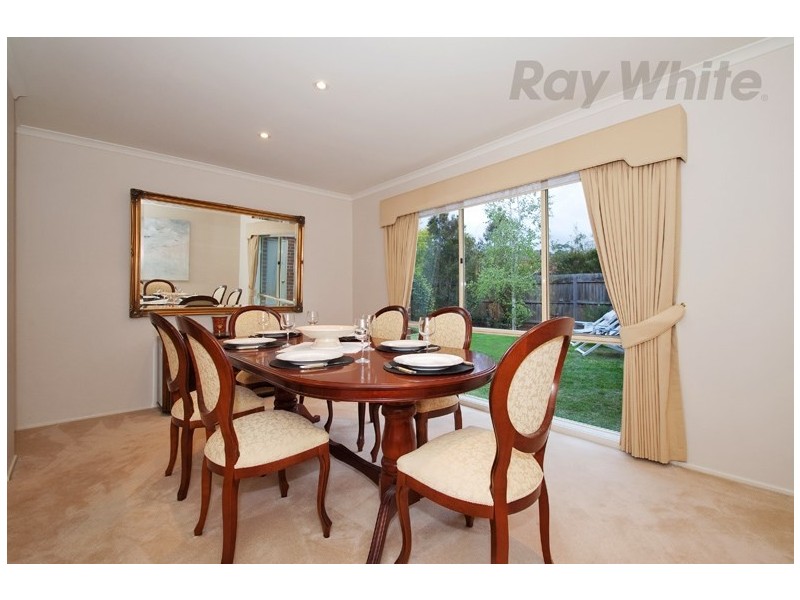 16 GLENPARK Drive, Wonga Park VIC 3115