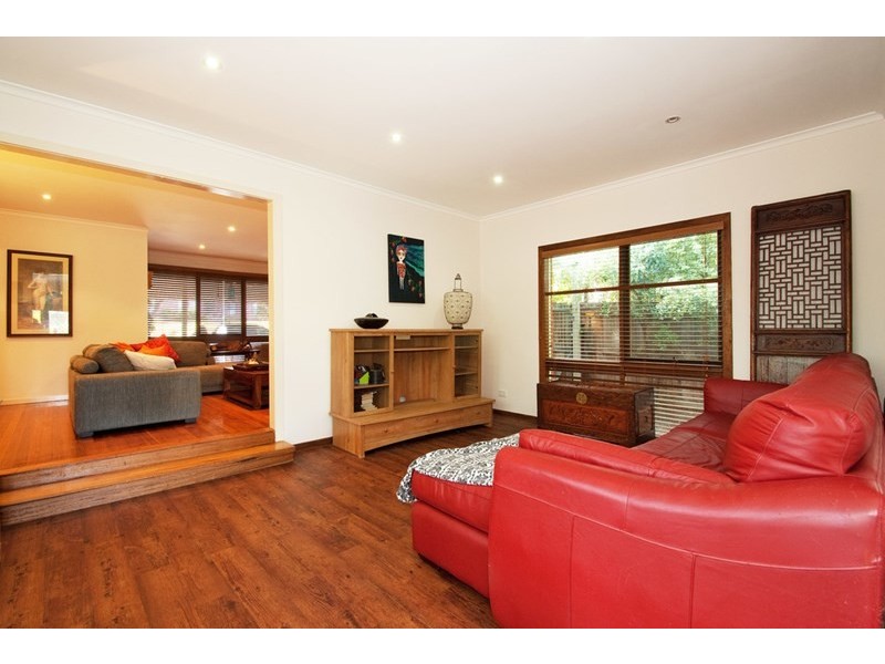 17 Valkyrie Crescent, Ringwood VIC 3134