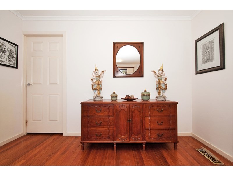 17 Valkyrie Crescent, Ringwood VIC 3134