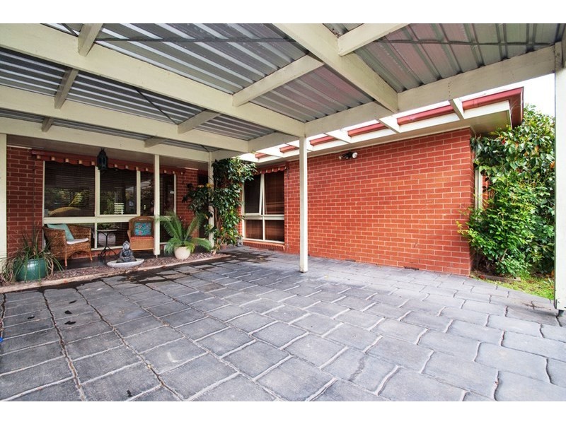 17 Valkyrie Crescent, Ringwood VIC 3134