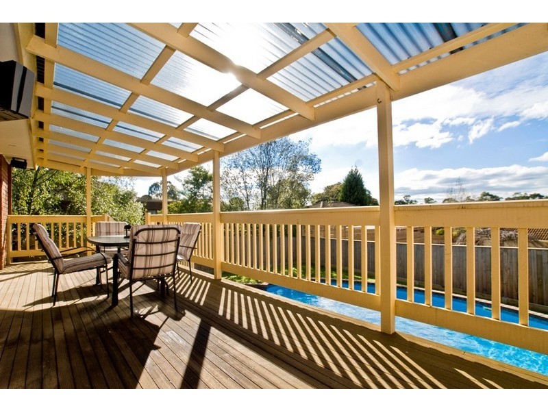 2 WOOLMER Court, Croydon Hills VIC 3136