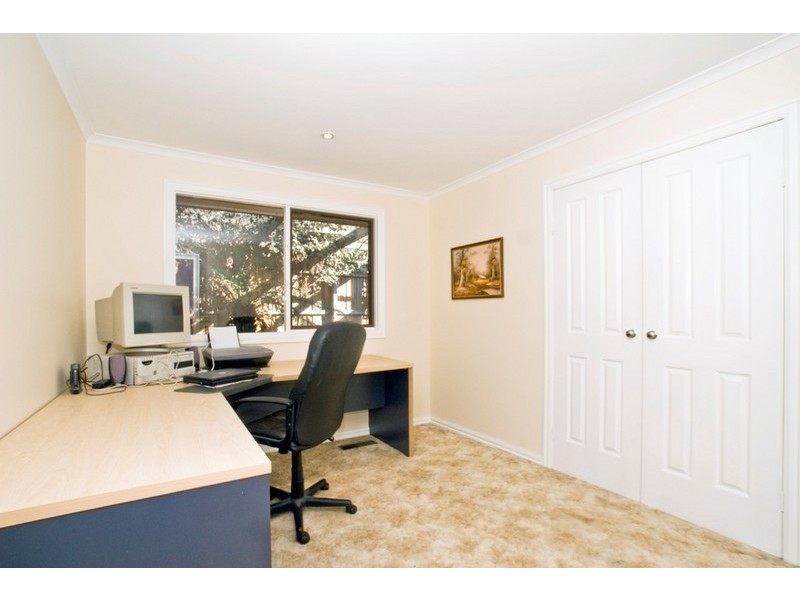 2 WOOLMER Court, Croydon Hills VIC 3136