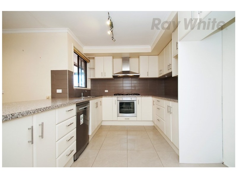 2 Mundara Drive, Ringwood VIC 3134