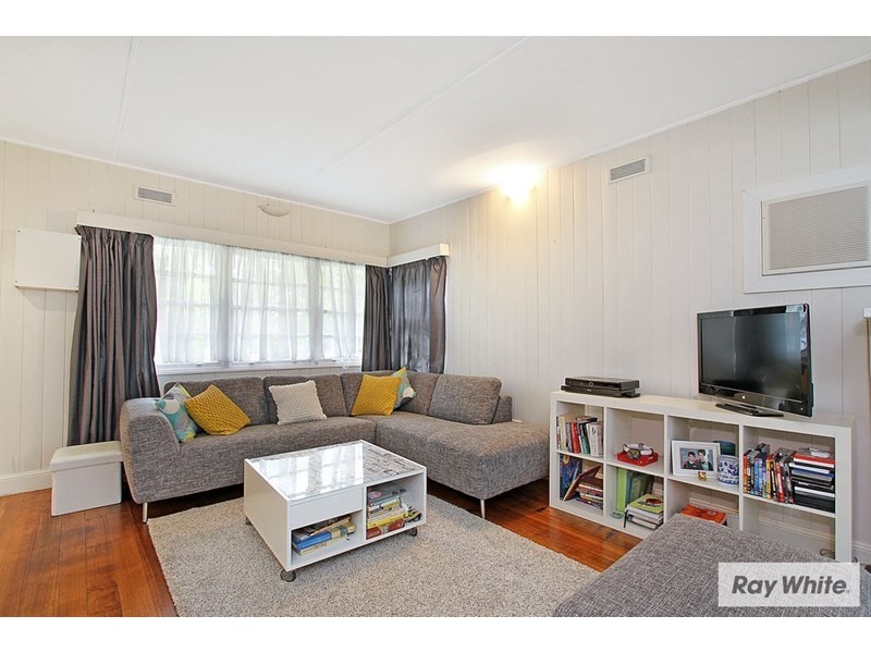 28 AINSLIE PARK Avenue, Croydon VIC 3136