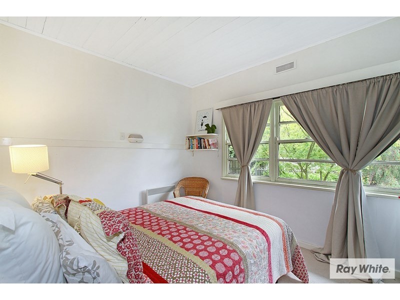 28 AINSLIE PARK Avenue, Croydon VIC 3136