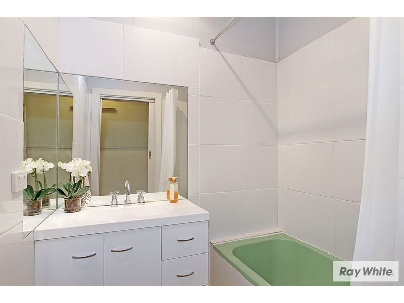 28 AINSLIE PARK Avenue, Croydon VIC 3136