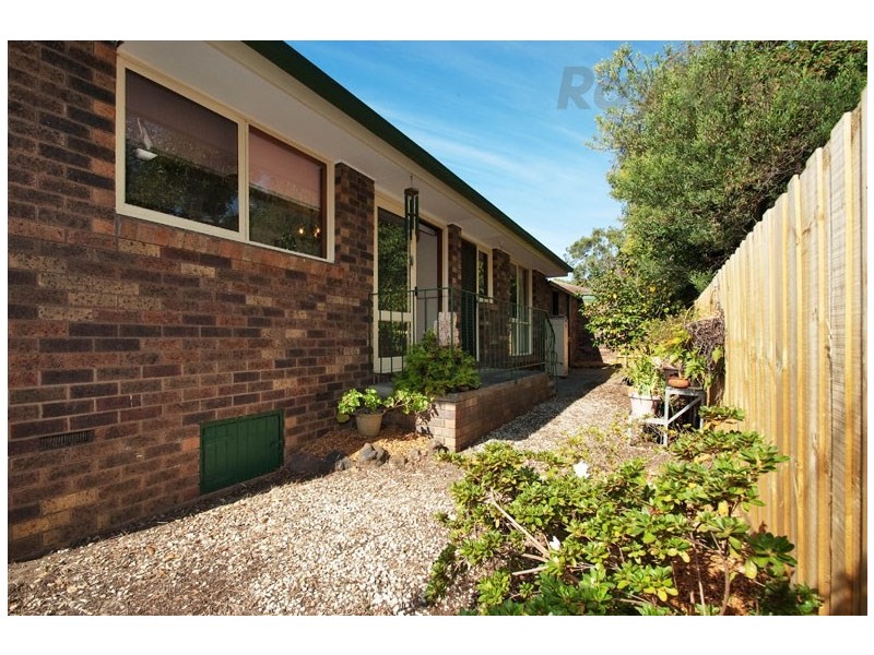 Unit 8, 37 BEAUFORT Road, Croydon VIC 3136