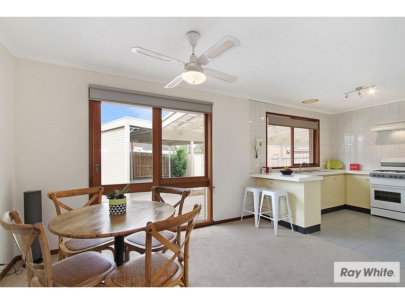 1 CAROLE Avenue, Chirnside Park VIC 3116