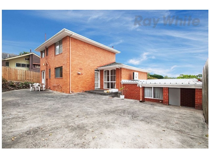 45 Winyard Drive, Mooroolbark VIC 3138