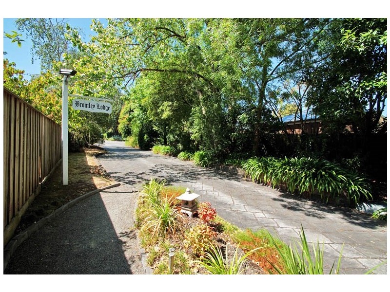 2 Bromley Close, Heathmont VIC 3135