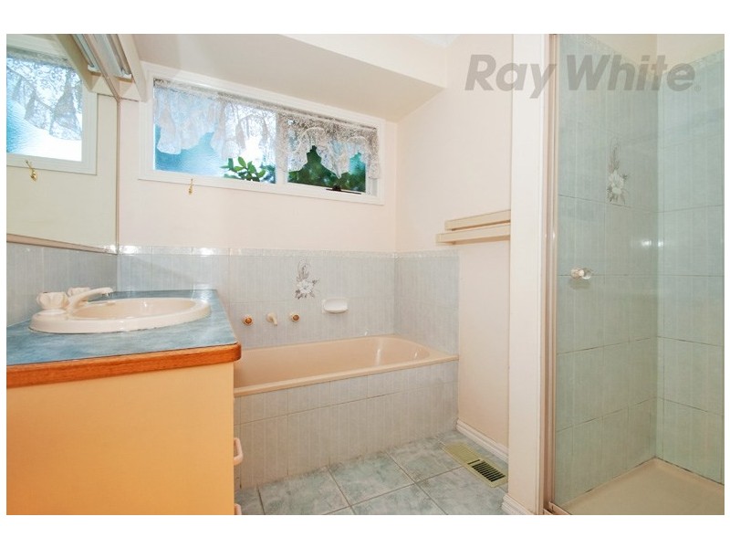 Unit 2, 5 BEAUFORT Road, Croydon VIC 3136