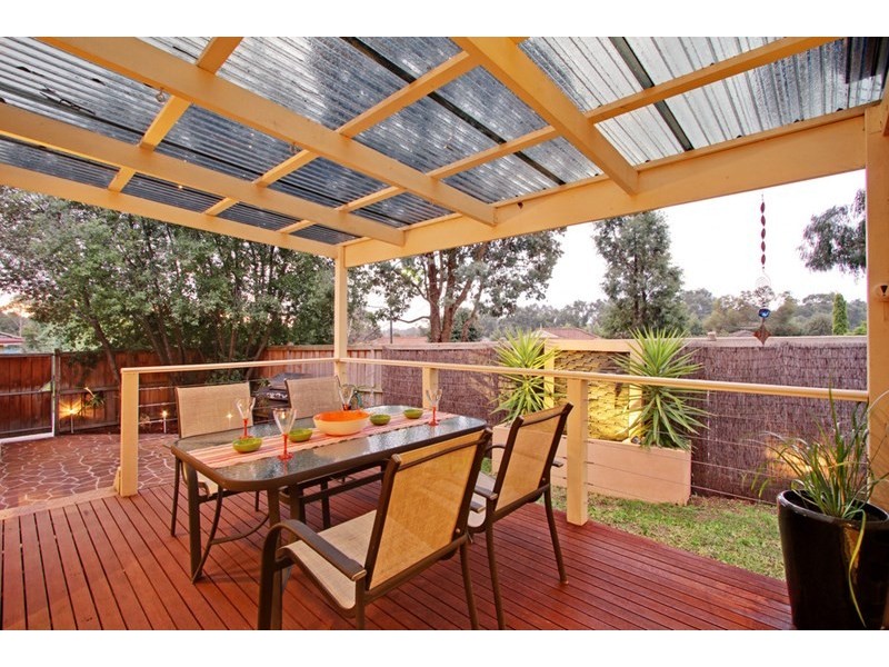 23 Latrobe Court, Croydon Hills VIC 3136