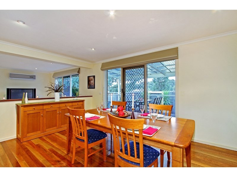 23 Latrobe Court, Croydon Hills VIC 3136