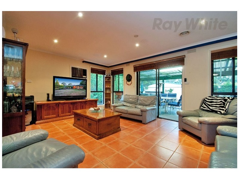 9 LARISSA Court, Croydon VIC 3136