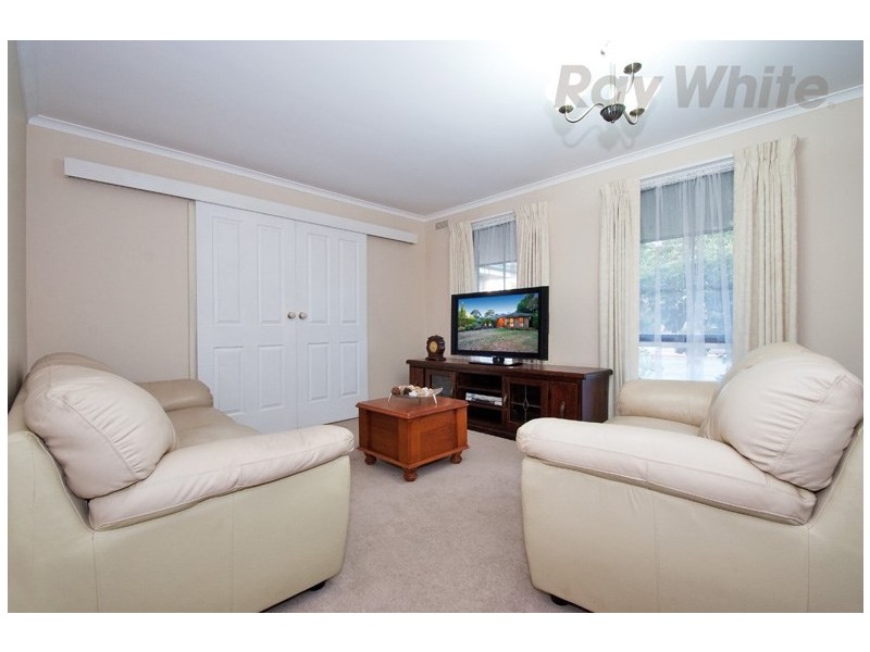 9 LARISSA Court, Croydon VIC 3136