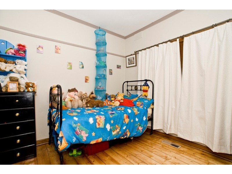 1, 137 MOUNT DANDENONG Road, Croydon VIC 3136