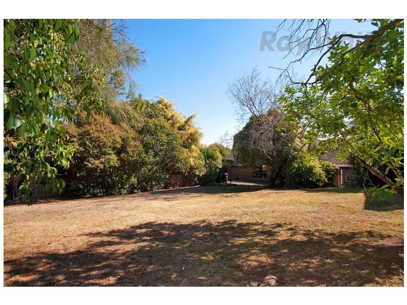 10 HIGHVIEW Drive, Mooroolbark VIC 3138