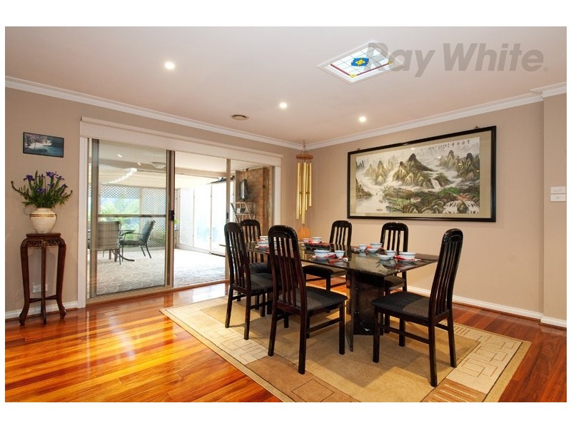 5 MAYFAIR Court, Chirnside Park VIC 3116