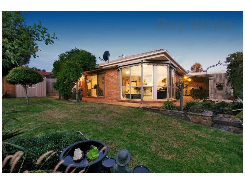 5 MAYFAIR Court, Chirnside Park VIC 3116