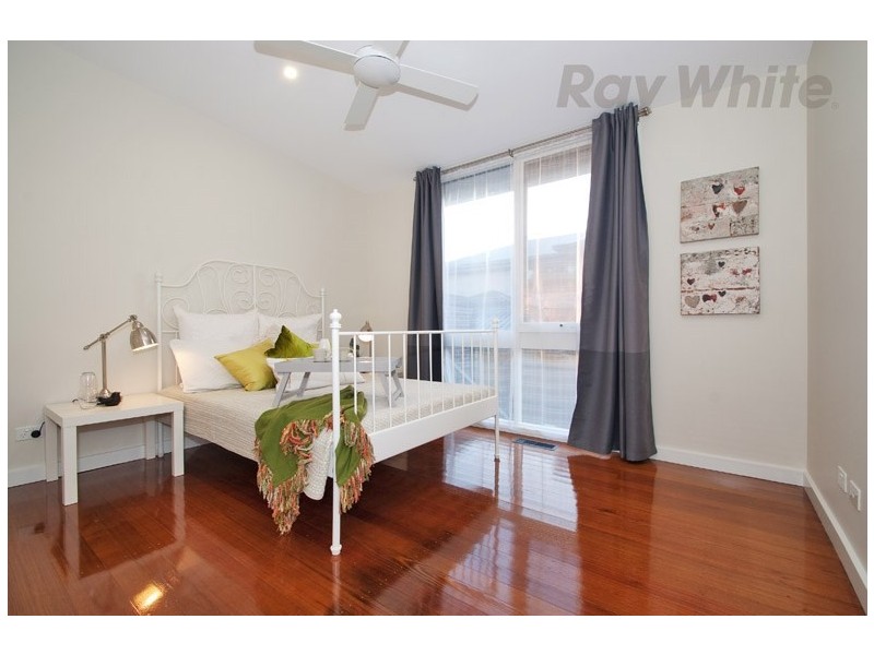 81 HIGHVIEW Drive, Mooroolbark VIC 3138