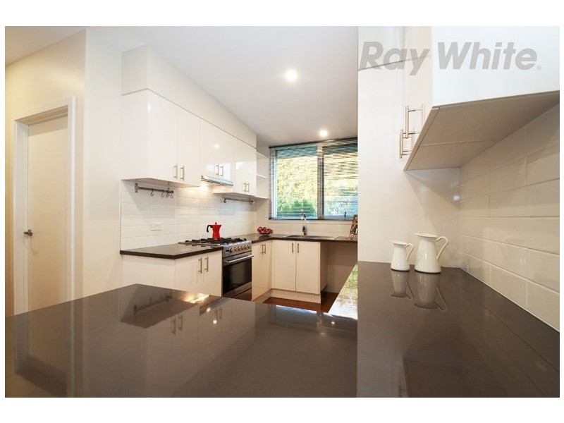 81 HIGHVIEW Drive, Mooroolbark VIC 3138