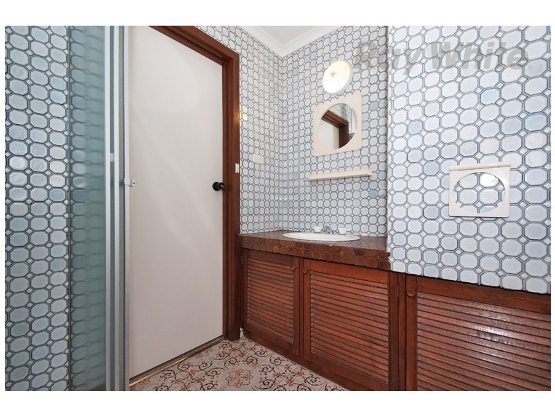 8/6-8 Surrey Road West, Croydon VIC 3136