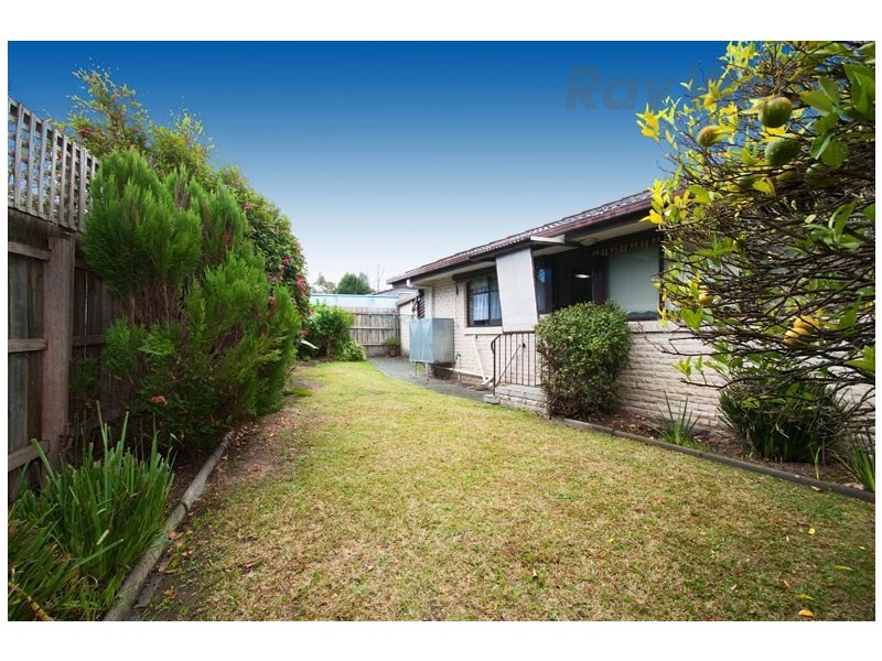 8/6-8 Surrey Road West, Croydon VIC 3136