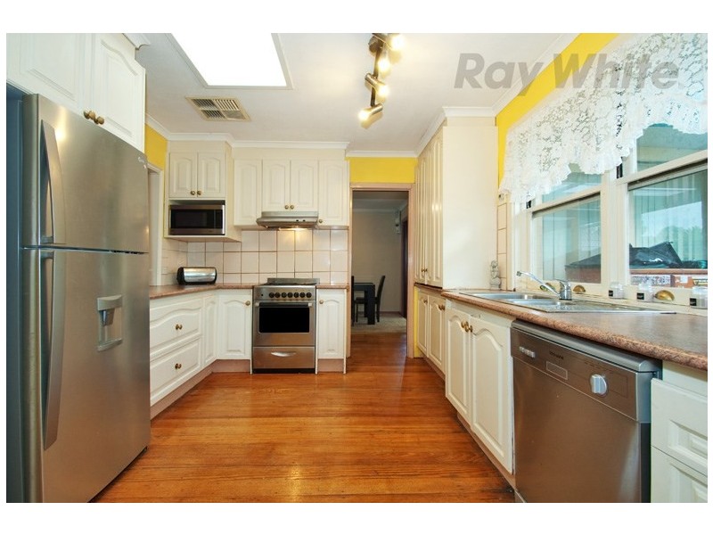 21 LUCAS Avenue, Kilsyth VIC 3137