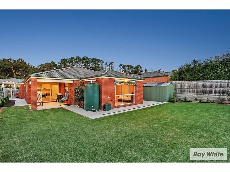 34 Tudor Drive, Mooroolbark VIC 3138