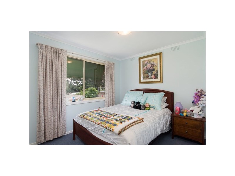 5 Morrison Crescent, Kilsyth VIC 3137