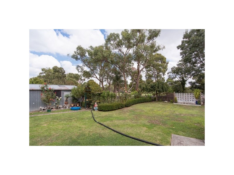 5 Morrison Crescent, Kilsyth VIC 3137