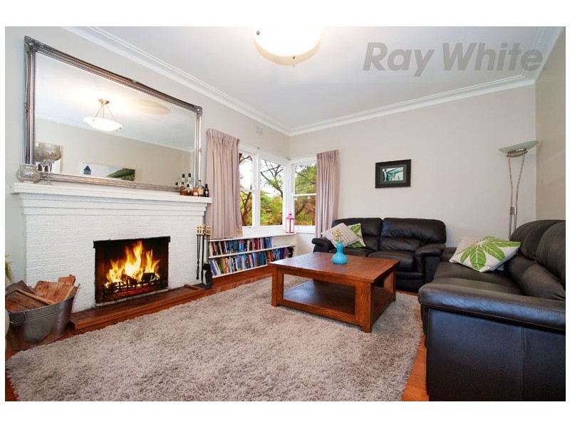 19 Rotherwood Avenue, Ringwood East VIC 3135