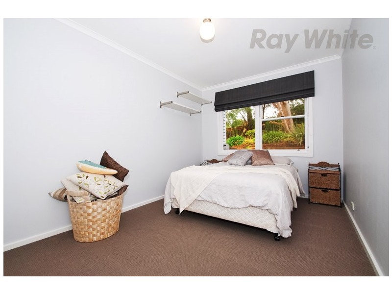 19 Rotherwood Avenue, Ringwood East VIC 3135