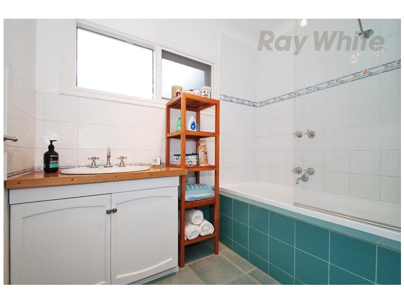 19 Rotherwood Avenue, Ringwood East VIC 3135