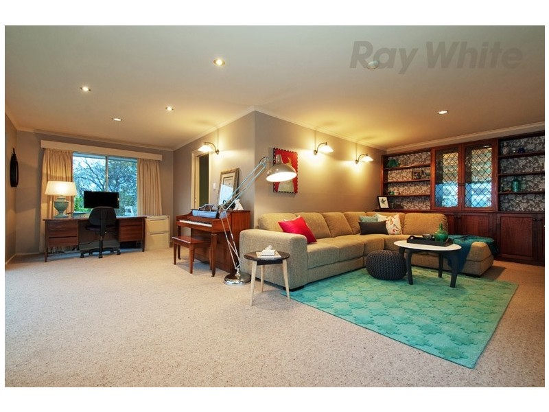 40 CARRONVALE Road, Mooroolbark VIC 3138